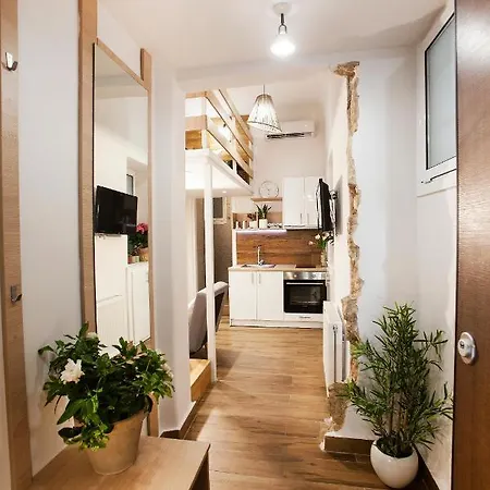 Liliput Thissio Studio, 5' To Acropolis! Apartment Athens