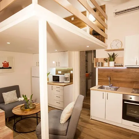 Liliput Thissio Studio, 5' To Acropolis! Apartment